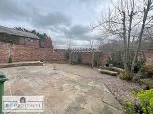 Courtyard- click for photo gallery